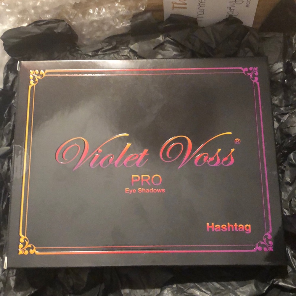 Violet Voss Hashtag